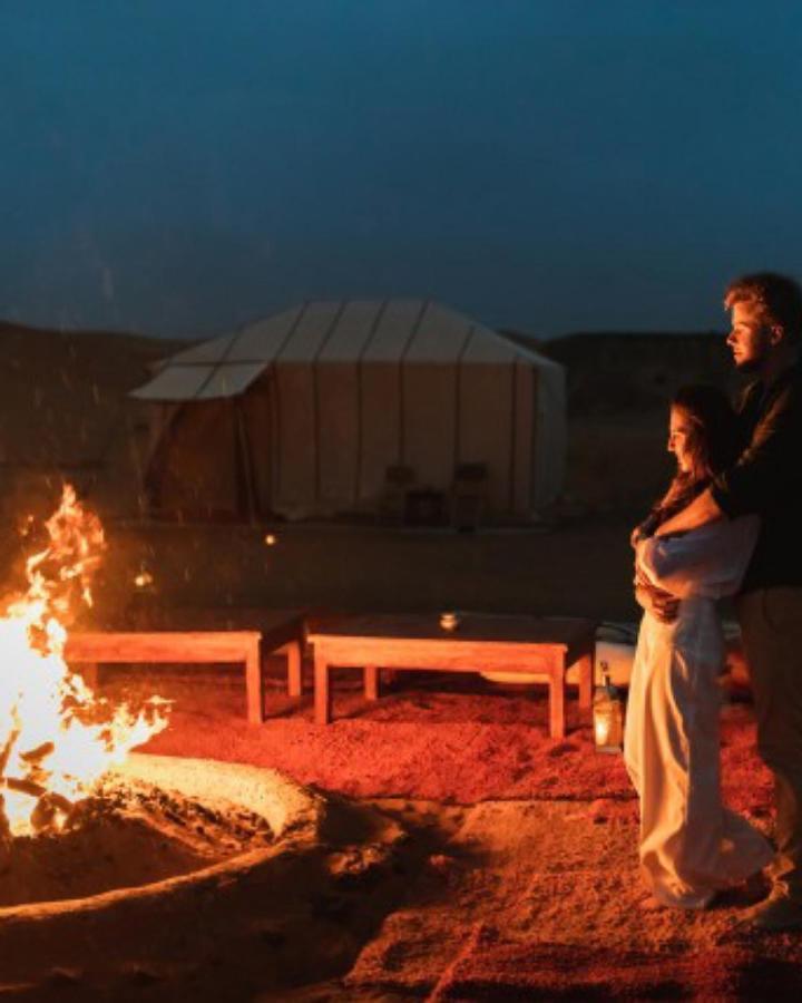 Authentic Desert Luxury Camp เมอร์ซูกา ภายนอก รูปภาพ