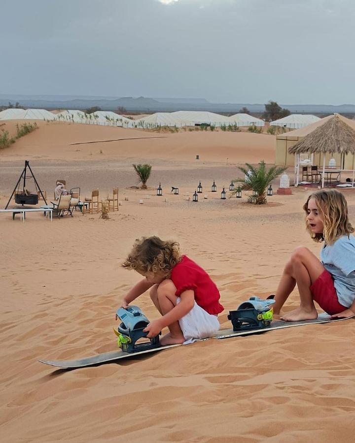 Authentic Desert Luxury Camp เมอร์ซูกา ภายนอก รูปภาพ